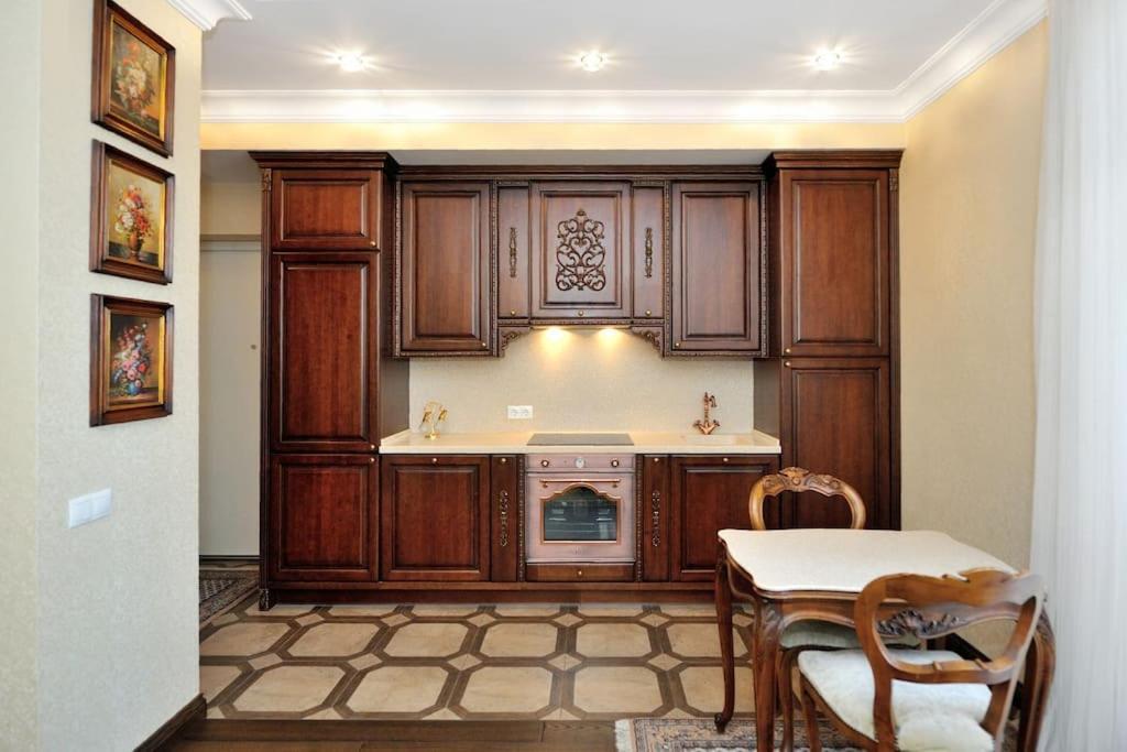 Luxury Old Town Apartment Kaunas Eksteriør bilde